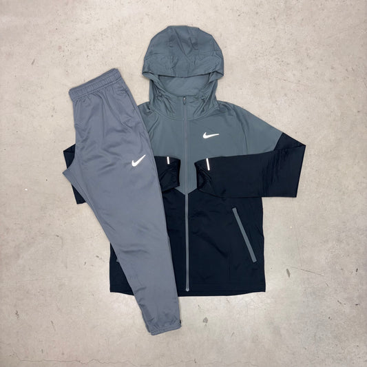 DEMO Nike Black/Grey Impossibly Light Windrunner x Grey Challenger Pants